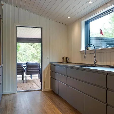Lovely In With Kitchen Semesterbostad Neksø