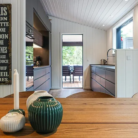 Lovely In With Kitchen *